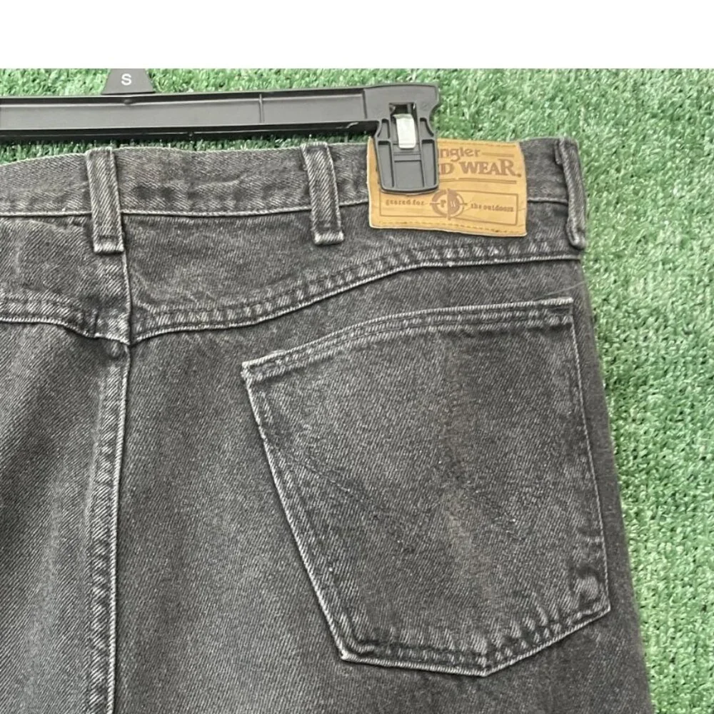 Wrangler Durable Rugged Wear Outdoor Fit Jean Men's Size 36x34 Black Pockets